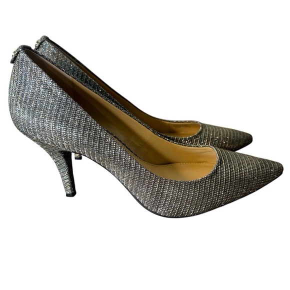 MICHAEL KORS Dorothy Flex Mid Pump Heels Metallic Glitter Silver KeKe Shiny Sz 9 - Picture 2 of 15